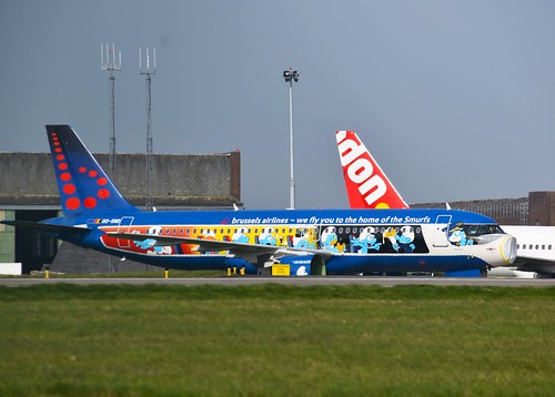 "Smurfs" A320