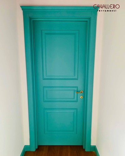 porta interna colorata