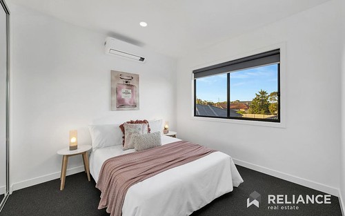 2/1 Sycamore Street, Hoppers Crossing VIC