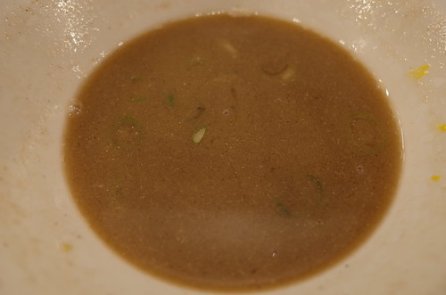 14Ricoh GRⅡ八丁堀二丁目麵や七彩味玉らーめん煮干のスープ.