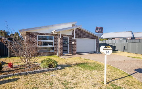 14 Greaves Close, Armidale NSW