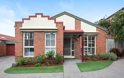 10/2-4 Olive Grove, Parkdale VIC