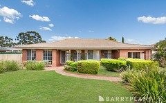 17 Silber Court, Melton West VIC