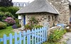 Le portail bleu,  village de Kercanic, commune de Nvez,Cornouaille, Finistre, Bretagne.