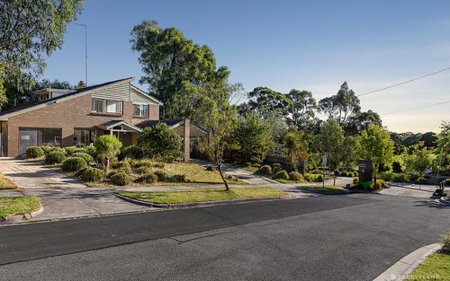 21 Lawford St, Doncaster VIC 3108