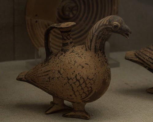 Greek Geometric bird askos (Bonn 3001)