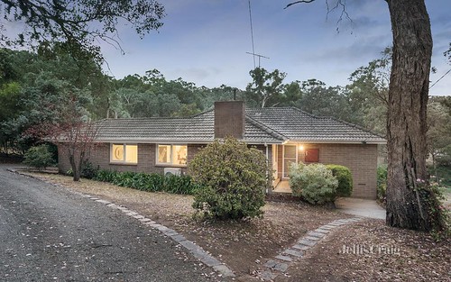 71 Thompson Cr, Research VIC 3095
