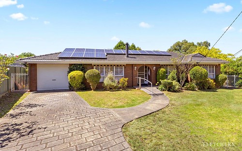 8 Lindfield Court, Knoxfield VIC