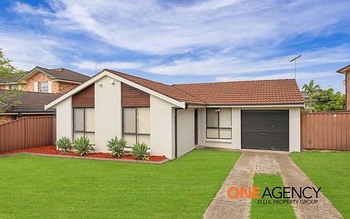 2 Hickory Place, St Clair NSW