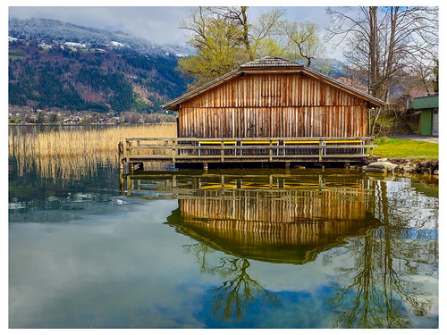 Boathouse on Lake Ossiach (explored)