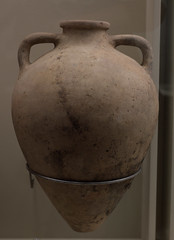 Etruscan transport amphora (Type Py 1/2=EM A2), 1