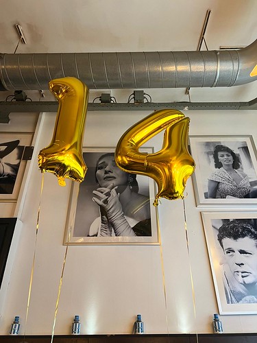 Folieballon Cijfer 14 Verjaardag Restaurant Napoli Meent Rotterdam