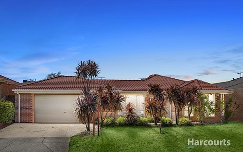 6 Cooks Way, Taylors Hill VIC