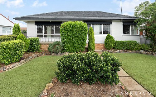 24 Crisp Avenue, Rutherford NSW