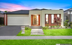 8 Adriatic Way, Point Cook VIC