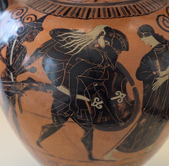 Athenian Black Figure neck amphora representing Aeneas carrying Anchises, 3