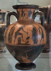 Athenian Black Figure neck amphora with warriors arming (Vatican 34527), 1