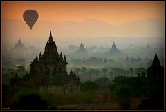 Magical evening in Bagan ! Soir magique  à Bagan 😍 !