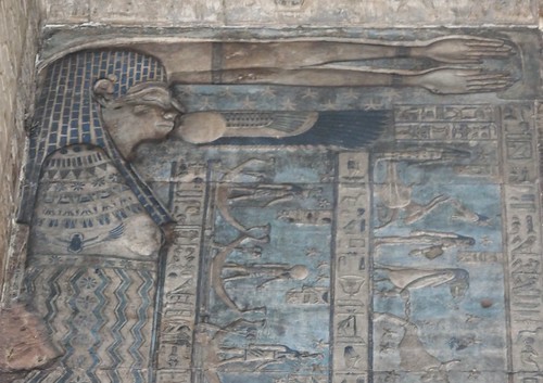 La déesse Nout, pronaos, grande salle hypostyle, temple d'Hathor, Ier siècle après JC, Dendérah, commune et gouvernorat de Qena, Egypte.