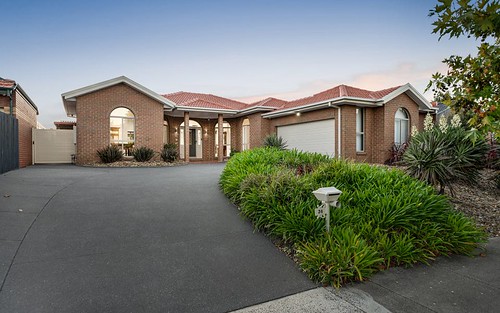34 Clifton Road, Greenvale VIC