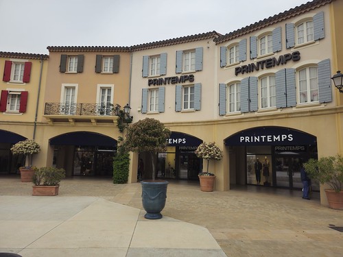 Village de marques - McArthurGlen Designer Outlet Provence