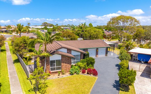 5 Tandara place, Forster NSW 2428