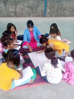Blue Pen’s Volunteer Shama taught Mathematics (Addition) to 3rd grade students at nithari slums, today 14th April,24