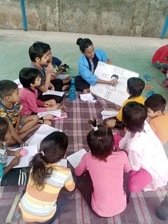 Blue Pen’s Volunteer Coordinator Manju taught EVS (Body parts) to 2nd grades students at nithari slums, today 14th April,24