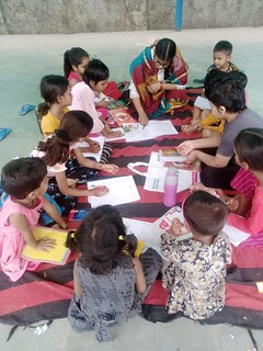 Blue Pen’s Volunteer Chanchal taught English chapter (Nina and baby sparrow) to 3rd grade students at nithari slums, today 14th April,24
