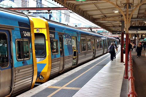 Comeng train waiting to depart Platform 10 bound for Williamstown at Flinders Street Station, Melbourne