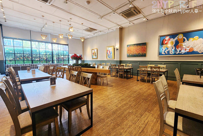 想台中The Café By│被落羽松與綠意包圍的唯美玻璃屋餐廳，位在七期空間超大提供聚餐包場，餐點選擇齊全適合多人分享！ @強生與小吠的Hyper人蔘~