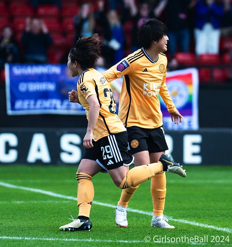 Yuka Momiki (Leicester City); Saori Takarada (Leicester City)