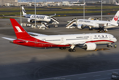 Shanghai Airlines | B-20D8 | Boeing 787-9 Dreamliner | Tokyo Haneda Airport