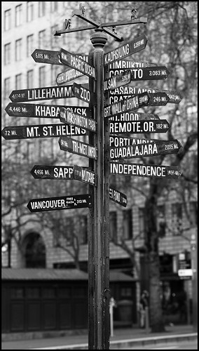 IMG_0354 Mile Post Sign at Pioneer Courthouse Square, Portland, Oregon