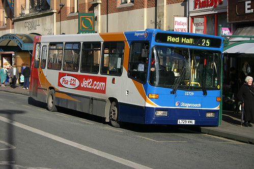 [Stagecoach UK Bus] 32729 (L729 VNL) in Darlington on service 25 - John Carter