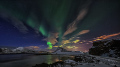 Symphoni of colours through a northern lights explotion
