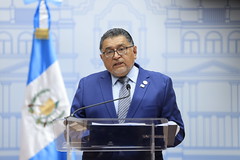 Santiago Palomo, secretario de Comunicación de la Presidencia; la Ministra de Trabajo Miriam Roquel, el Ministro de Agricultura Maynor Estrada, y el Comisionado Nacional contra la Corrupción Julio Flores, ofrecieron conferencia de prensa by Gobierno de Guatemala