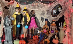 2024 Halloween displays for fashion dolls