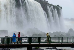 iguazù falls water vapor