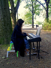 Piano im Park