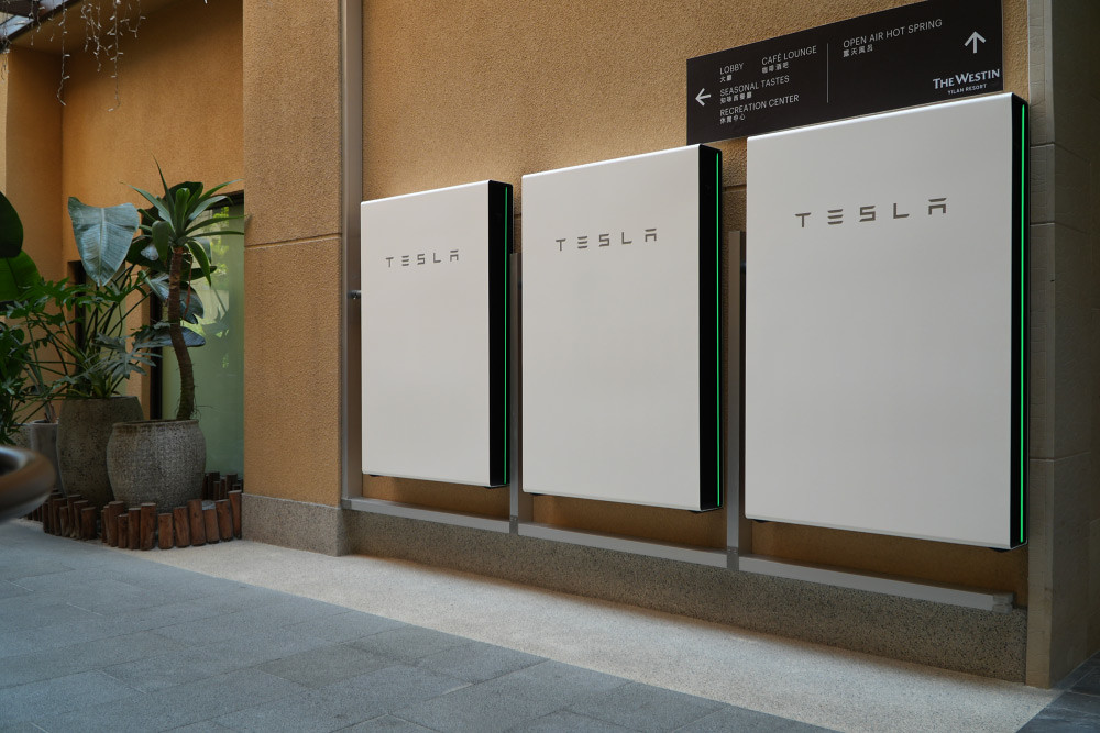 Tesla 240930-4