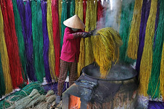 dyeing process of sedge strings, Vietnam