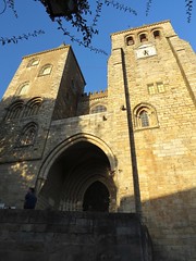 Basilica Cathedral of Our Lady of the Assumption - Evora, Portugal © 84253735@N04 Flickr