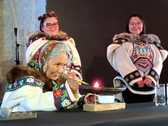 Lighting a Qulliq (oil lamp)