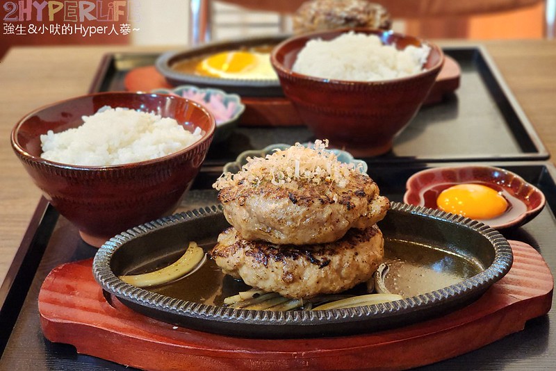 酉牛│日式和牛漢堡排販賣店，不想吃牛也有豬肉漢堡排的選擇！位在模範市場裡位置小隱密哦～ @強生與小吠的Hyper人蔘~