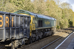 Class 66/5 66566 heads east from Wylam