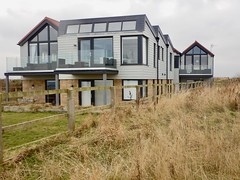 Signal House, The Beaches & Harbour Sands b