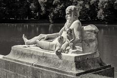 Skulptur am Spiegelteich von Schloss Nordkirchen.