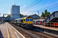 66416 @ Ealing Broadway