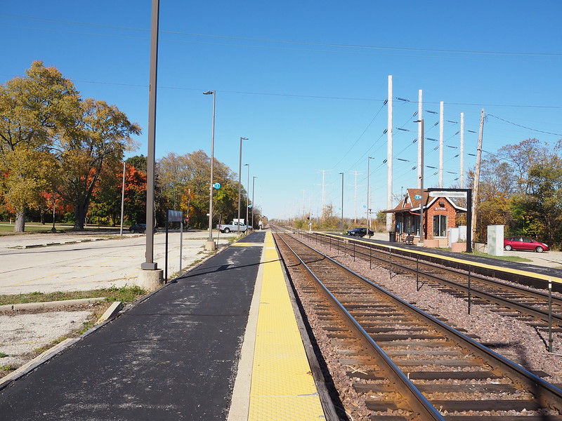 Outbound platform at Zion, looking north © 143650038@N02 Flickr